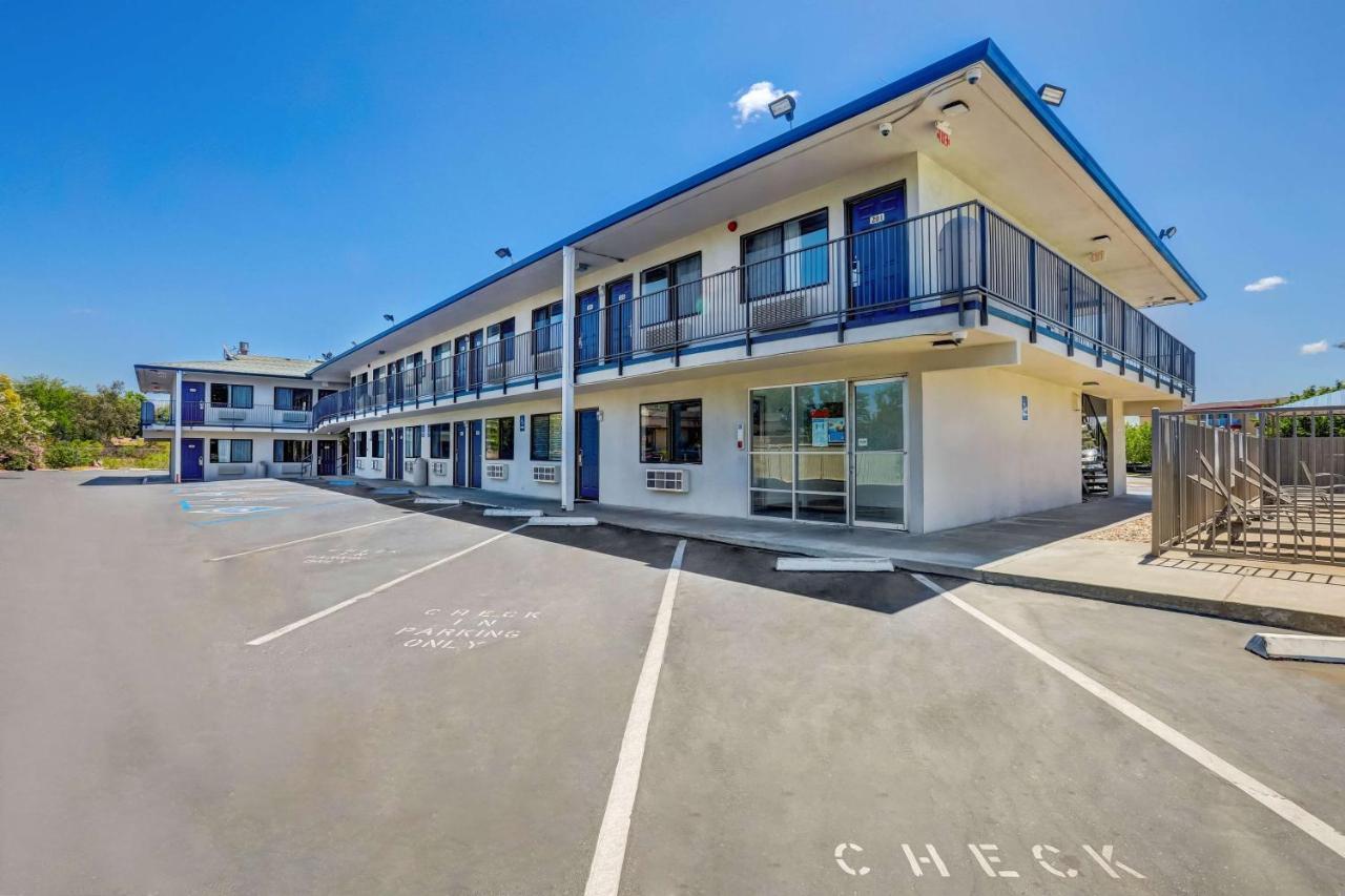 Motel 6-Red Bluff, Ca Esterno foto